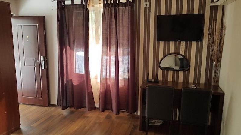 فندق Lira Excellent Ni المظهر الخارجي الصورة