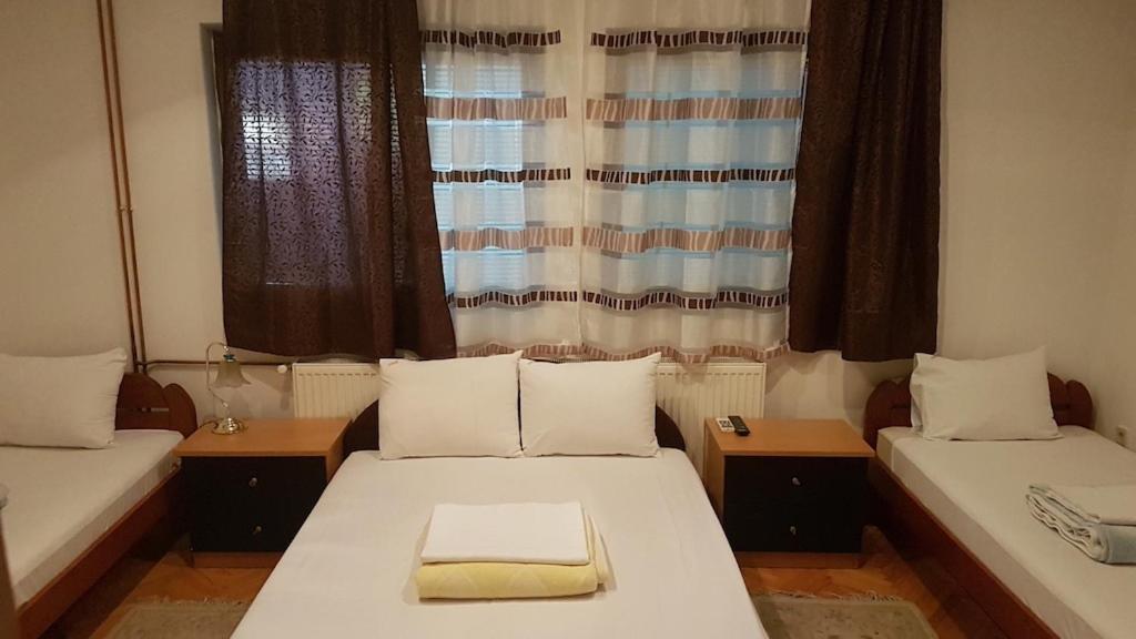 فندق Lira Excellent Ni المظهر الخارجي الصورة